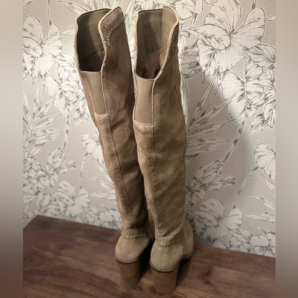 Vince Camuto Over The Knee Madolee Boot Womens 10 (runs small) Suede Tan Taupe - Picture 11 of 11